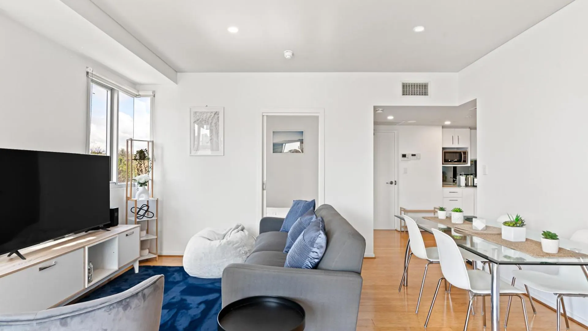 Parkland Vista Luxury Retreat Apartment Adelaide