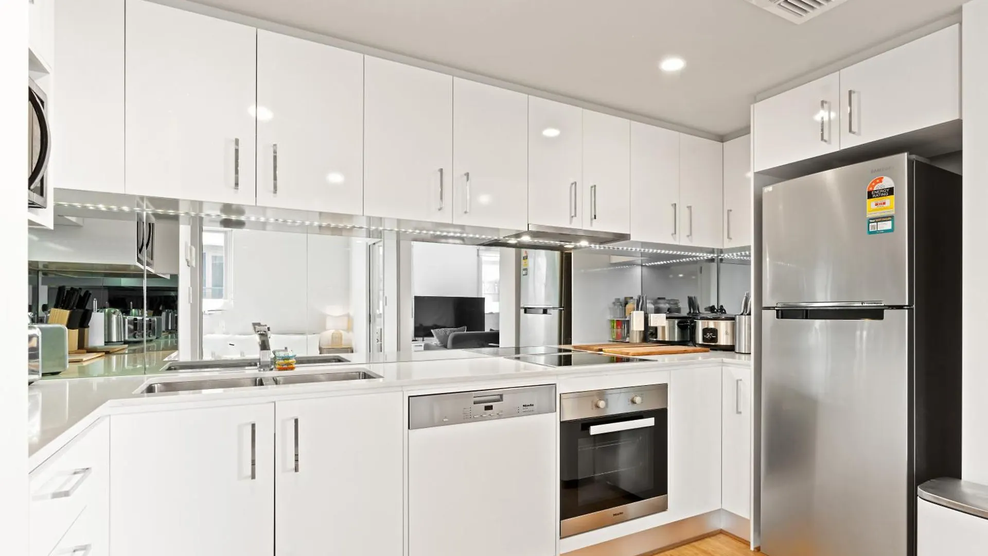 Parkland Vista Luxury Retreat Apartment Adelaide 0*,  Australia