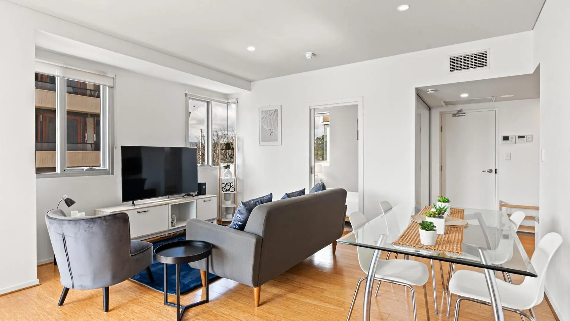 Parkland Vista Luxury Retreat Apartment Adelaide