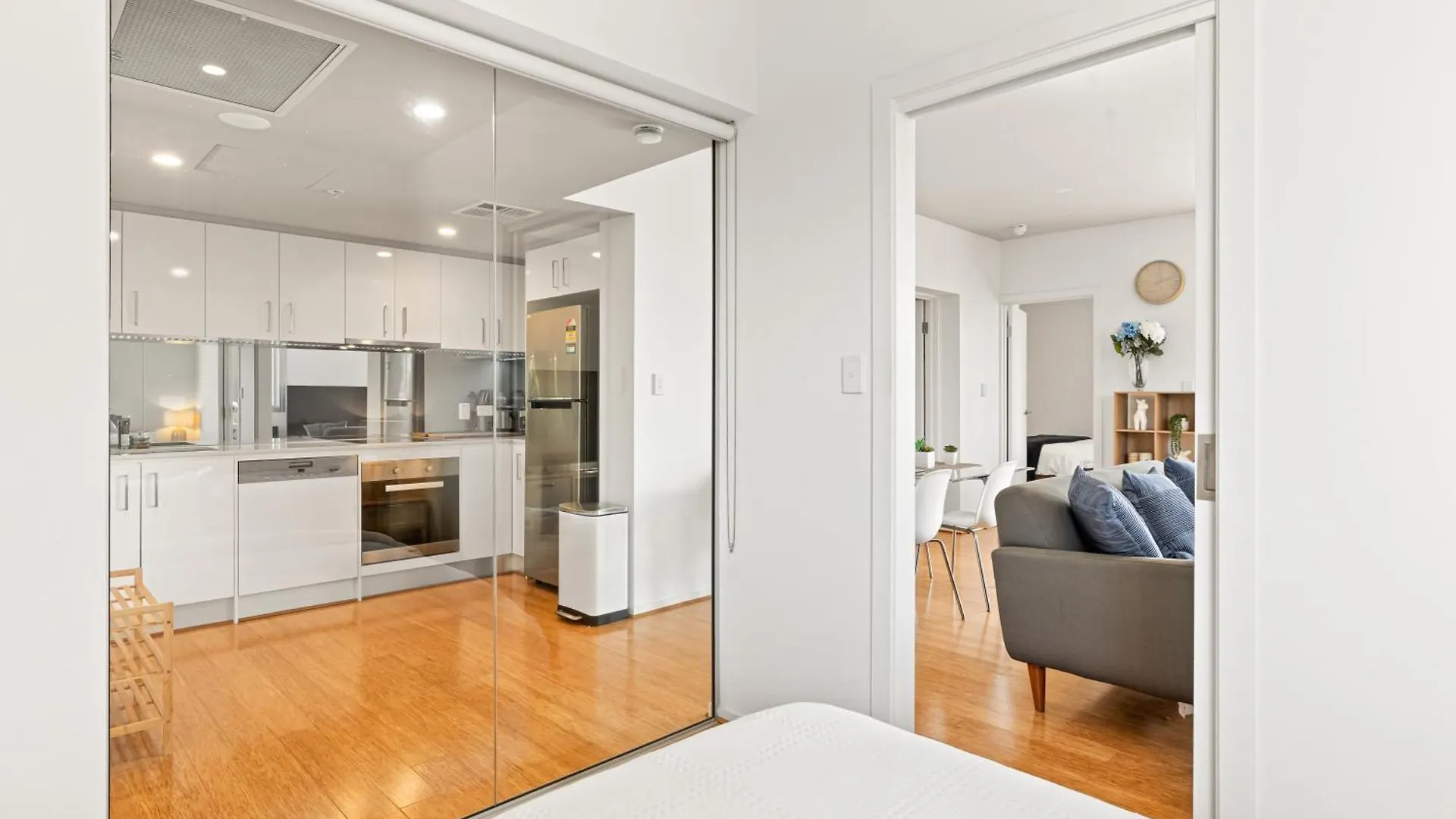 Parkland Vista Luxury Retreat Apartment Adelaide