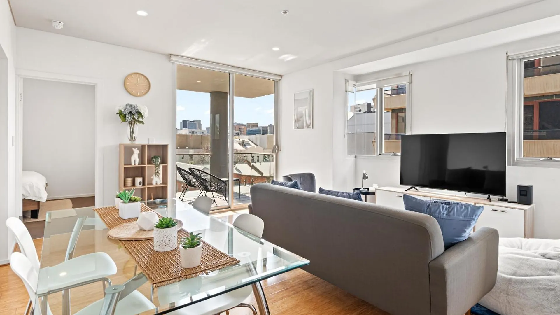 Parkland Vista Luxury Retreat contacts